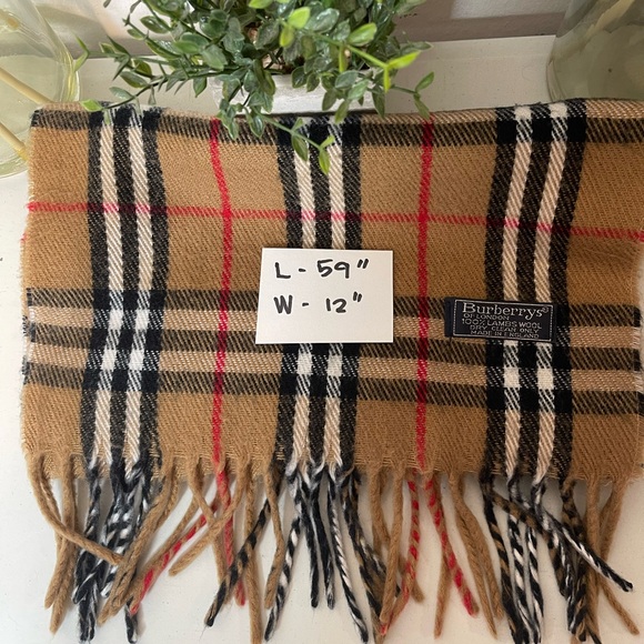 ❤️Preloved Burberrys of London Lambswool Nova Check Scarf❤️ - Picture 1 of 5